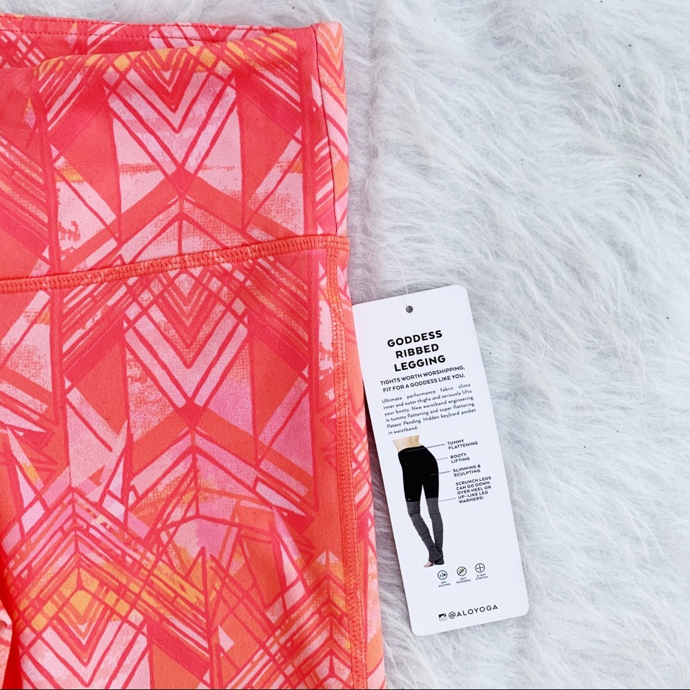 NWT ALO YOGA Guava Indio Ribbed Goddess Leggings - Picture 12 of 13